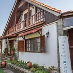度假居 Mary's House 尼亚伊拉克利亚