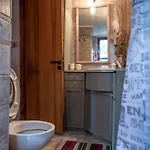 Mary's House * 尼亚伊拉克利亚