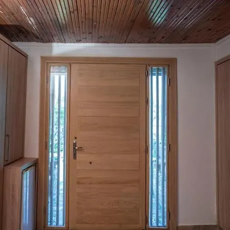 Mary's House Неа-Ираклия
