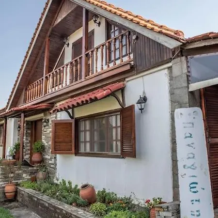 Feriehus Mary's House Néa Irákleia